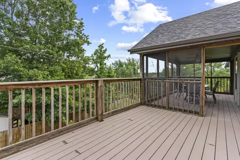 102 Jacaranda, Willard, MO 65781 photo 19