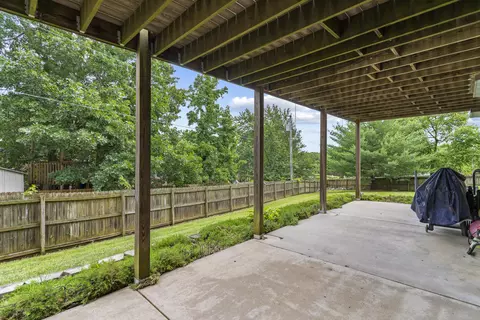 102 Jacaranda, Willard, MO 65781 photo 45