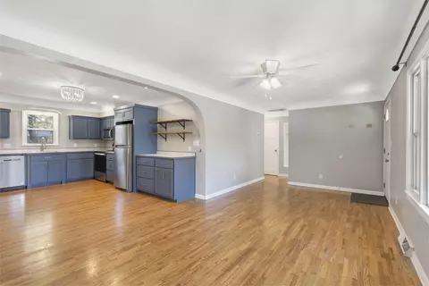 326 N Vine St, Marshfield, MO 65706 photo 7