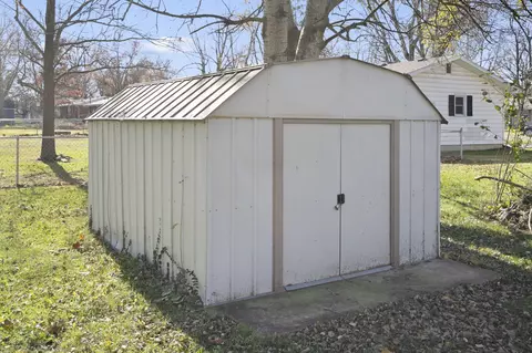 326 N Vine St, Marshfield, MO 65706 photo 25