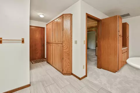 1923 S White Oak Ave, Springfield, MO 65809 photo 28