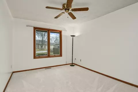 1923 S White Oak Ave, Springfield, MO 65809 photo 10