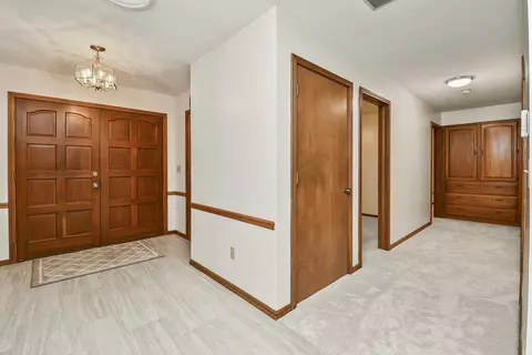 1923 S White Oak Ave, Springfield, MO 65809 photo 4