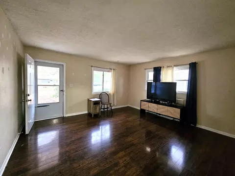 2037-2039 S Delaware Ave, Springfield, MO 65804 photo 4