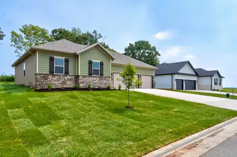 3704 N Marlin Dr, Ozark, MO 65721 photo 2