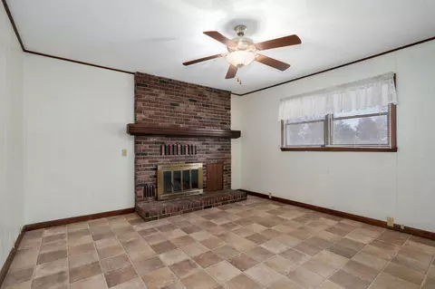 130 E Hazel St, Monett, MO 65708 photo 13