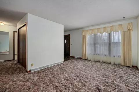 130 E Hazel St, Monett, MO 65708 photo 6