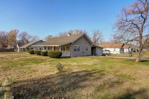 903 W Turner St, Springfield, MO 65803 photo 3