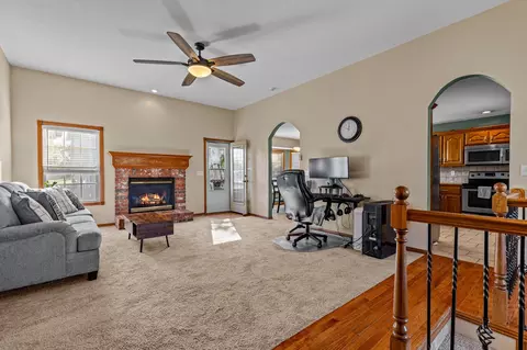810 S 12th Ave, Ozark, MO 65721 photo 3