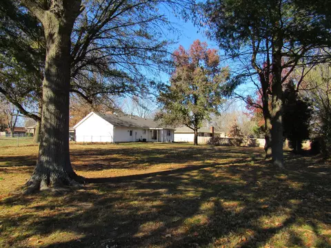 720 Scott Cir, Republic, MO 65738 photo 9