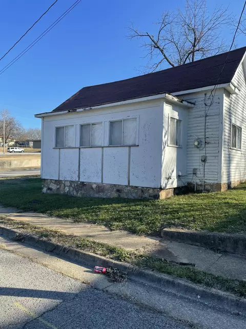 102 E Paydon St, West Plains, MO 65775 photo 10