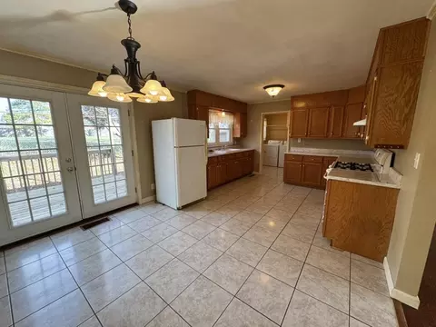 134 Crest Dr, Monett, MO 65708 photo 6
