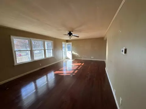 134 Crest Dr, Monett, MO 65708 photo 3