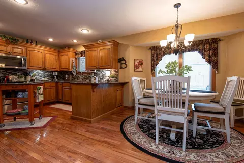 2386 W Nottingham St, Springfield, MO 65810 photo 8