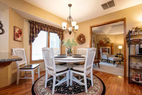2386 W Nottingham St, Springfield, MO 65810 photo 9