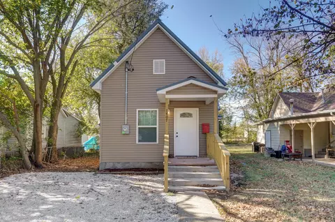 1407 N Johnston Ave, Springfield, MO 65802 photo 1