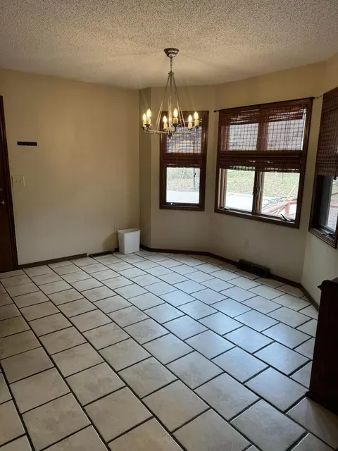 4073 E Linwood St, Springfield, MO 65809 photo 12