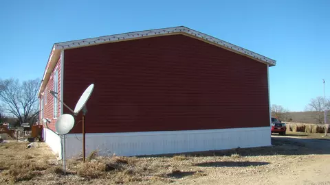 Exterior - 2382 County Road 670, Birch Tree, MO 65438 photo 2 of 3