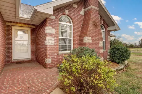 1070 W Rosedale Rd, Nixa, MO 65714 photo 4