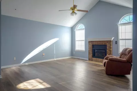 207 W Hunter Dr, Nixa, MO 65714 photo 6