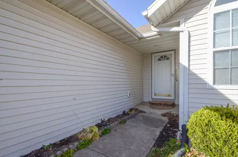 207 W Hunter Dr, Nixa, MO 65714 photo 4