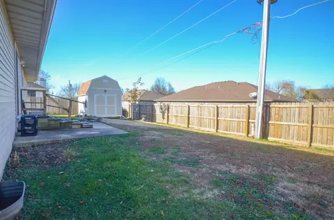 207 W Hunter Dr, Nixa, MO 65714 photo 18