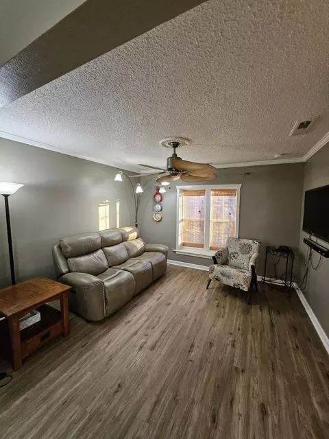 1005 4th St, Monett, MO 65708 photo 3