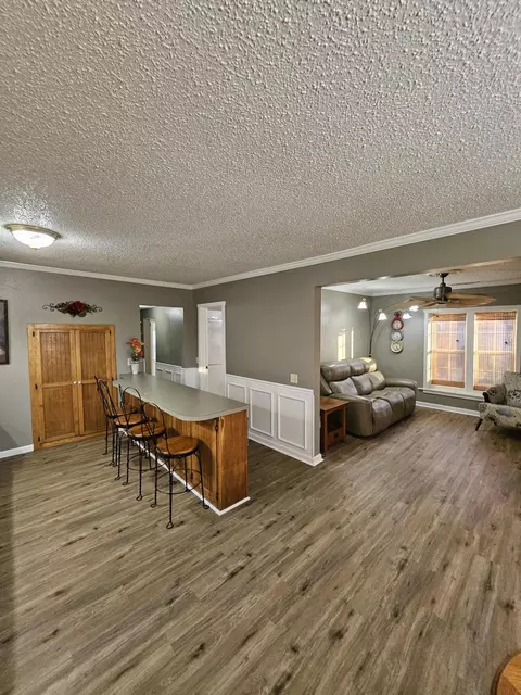 1005 4th St, Monett, MO 65708 photo 8