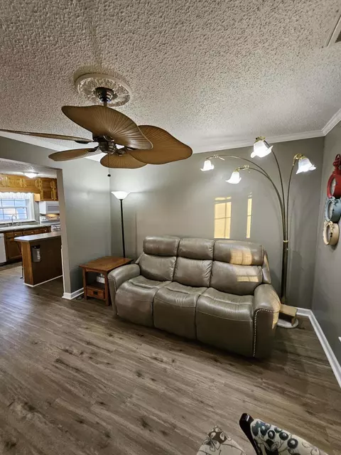 1005 4th St, Monett, MO 65708 photo 4