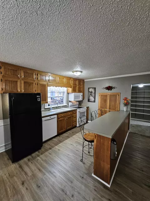 1005 4th St, Monett, MO 65708 photo 9