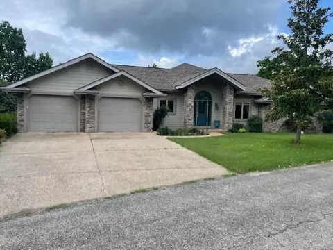20 Redbud Ln, Kimberling City, MO 65686