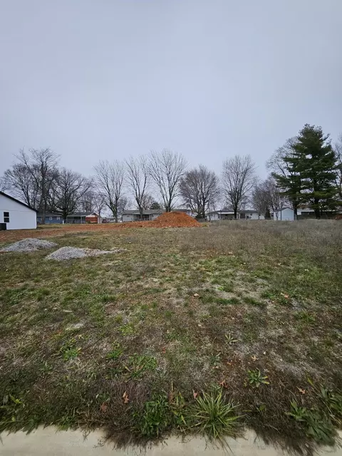 38 Whitley Ln, Monett, MO 65708 photo 2