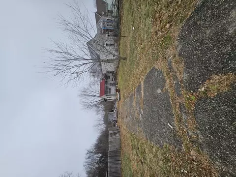 504 Sycamore St, Monett, MO 65708 photo 1