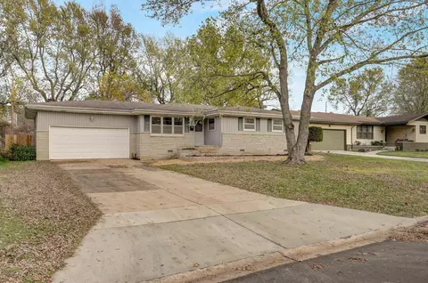 2316 S Barcliff Ave, Springfield, MO 65804 photo 3