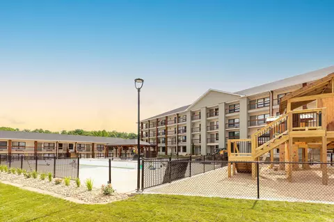 403 Veterans Blvd #204, Branson, MO 65616 photo 5