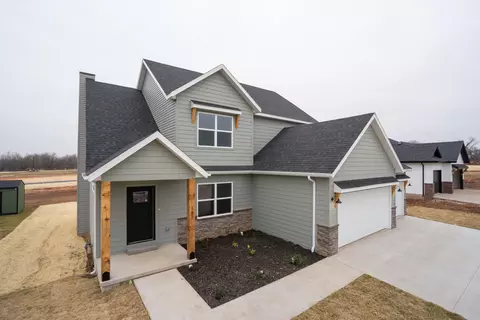Exterior - 2129 E Will St, Republic, MO 65738 photo 2 of 8