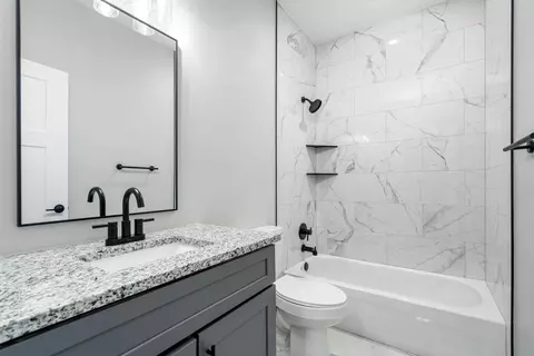 Bath - 2129 E Will St, Republic, MO 65738 photo 4 of 4