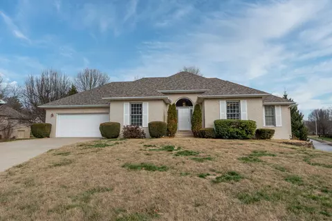 2178 S Oakmont Ct, Springfield, MO 65809 photo 2