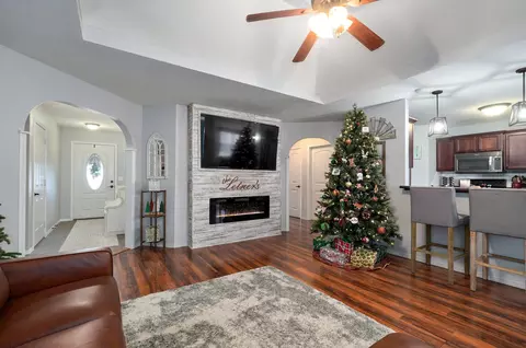 713 W Christopher Ln, Clever, MO 65631 photo 8