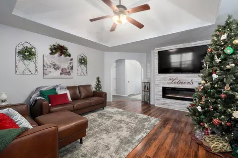 713 W Christopher Ln, Clever, MO 65631 photo 9