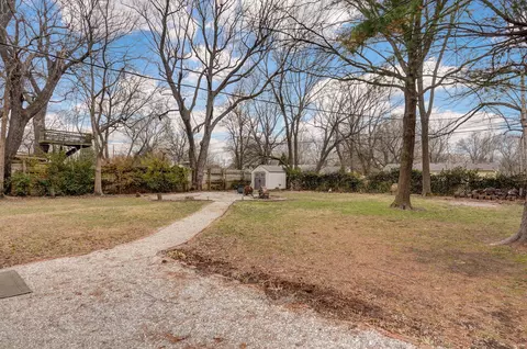 2364 E Manchester St, Springfield, MO 65804 photo 23