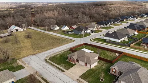 1204 N Silo Dr, Ozark, MO 65721 photo 3