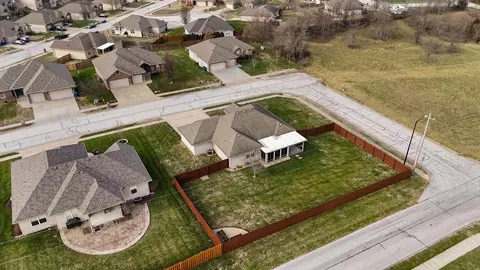 1204 N Silo Dr, Ozark, MO 65721 photo 37