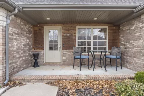 3641 S Linden Ave, Springfield, MO 65804 photo 4