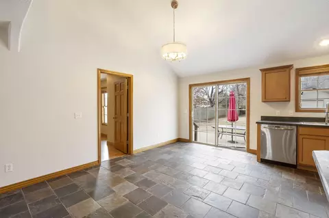 3641 S Linden Ave, Springfield, MO 65804 photo 11