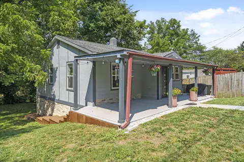 203 S 8th Ave, Ozark, MO 65721 photo 2