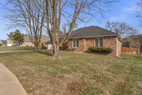 4374 E Misty Woods St, Springfield, MO 65809 photo 2