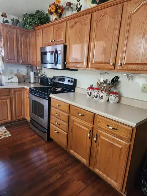 Kitchen - 610 Double O Nine Rd, Reeds Spring, MO 65737 photo 1 of 4