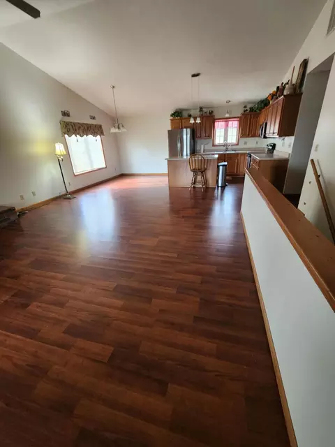 Living - 610 Double O Nine Rd, Reeds Spring, MO 65737 photo 5 of 10