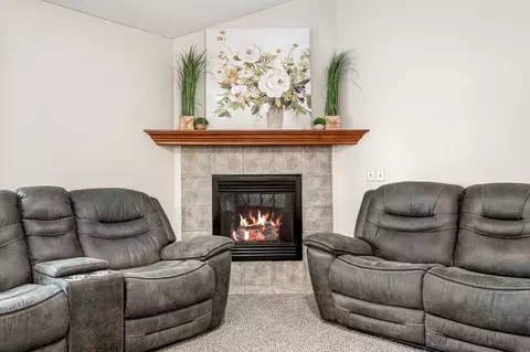 776 S Pinehurst St, Nixa, MO 65714 photo 3